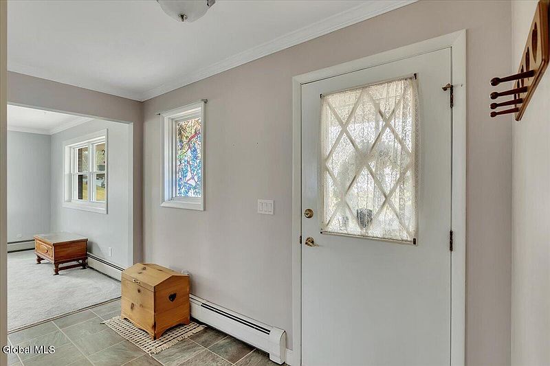 4th image of 10 Appletree Lane