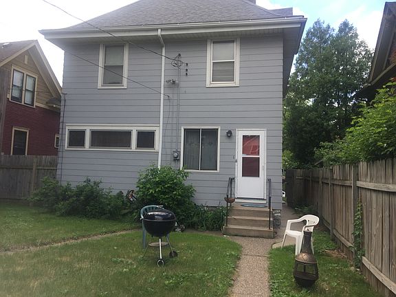 3rd image of 901 Hague Ave