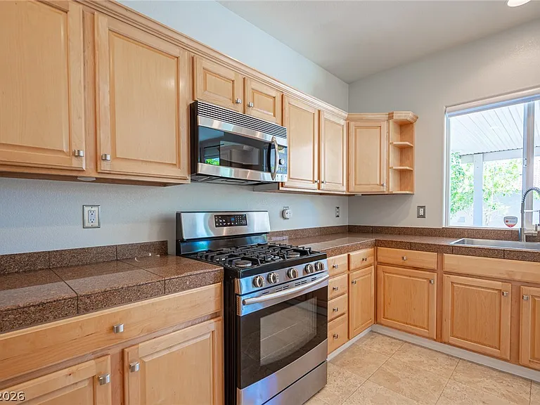 11225 Vintners Ln — Photo 17