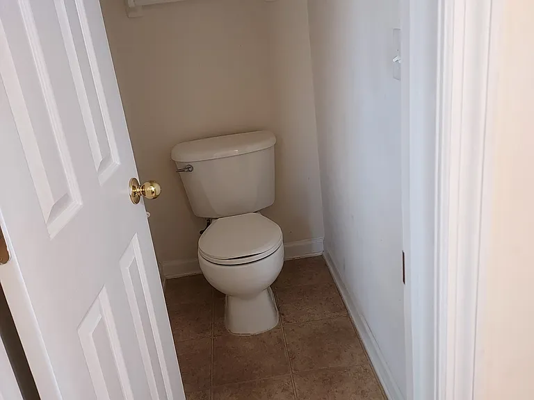 532 Hopewell Dr — Photo 19