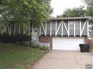 3630 NE Wenonah Rd, Topeka, KS 66617