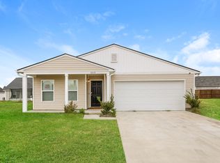 869 Nursery Ridge Dr, Florence, SC 29506