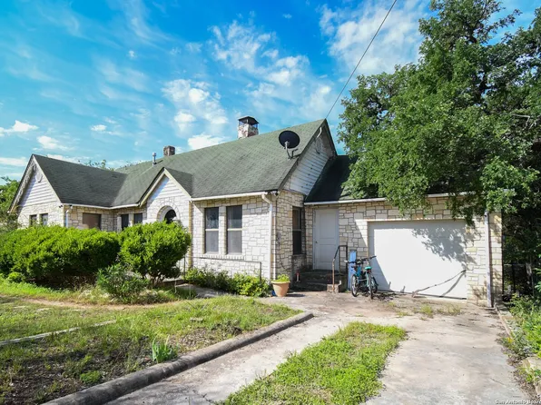 2305 Memorial Blvd, Kerrville, TX 78028