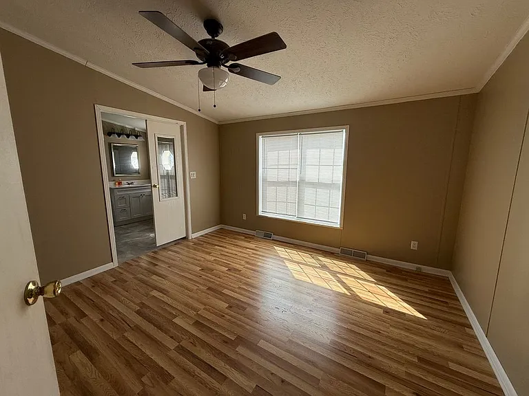 445 Harmony Rd — Photo 9