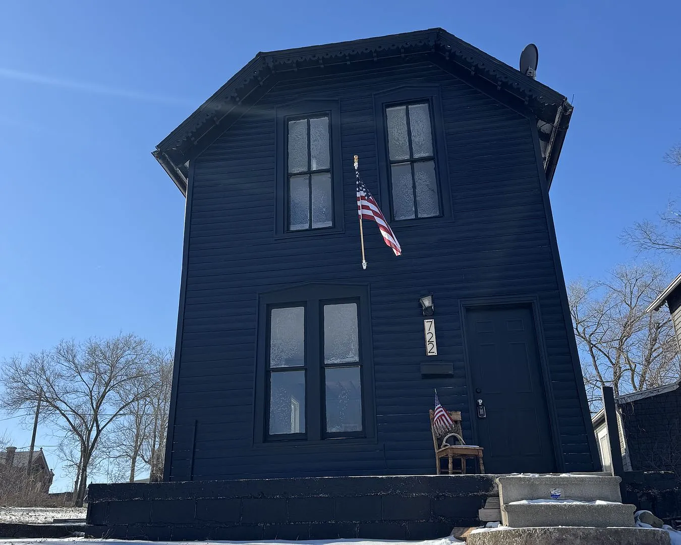 2 Bed - 1.5 bath House — Photo 1