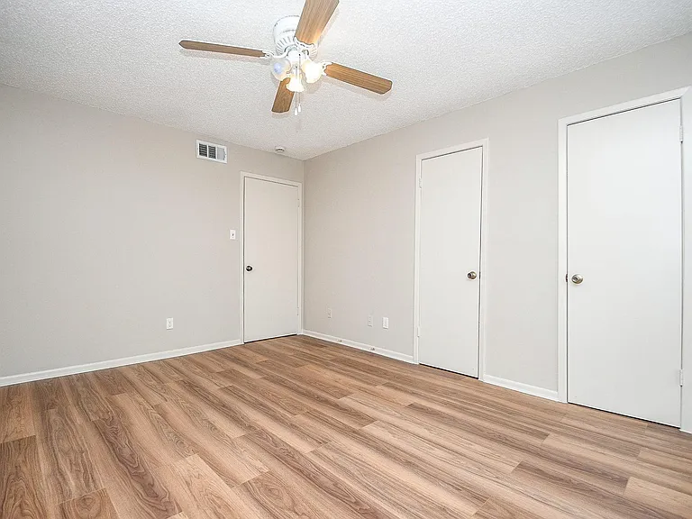 17331 Red Oak Dr #24 — Photo 13