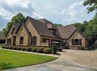 7224 Brady Oaks Dr, Fort Worth, TX 76135