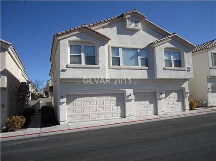 1st image of 2580 Lazy Saddle Dr