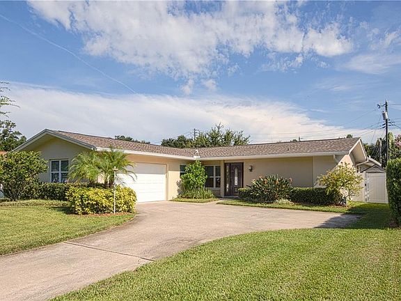 2nd image of 3851 Harbor Heights Dr