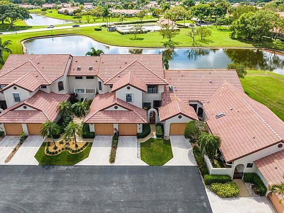 5th image of 5985 Parkwalk Dr