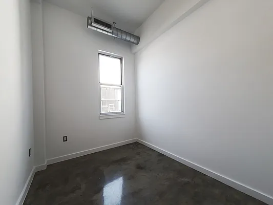 Rented by Corcoran | media 27