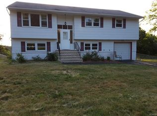 24 Pine Hill Rd, Monroe, NY 10950