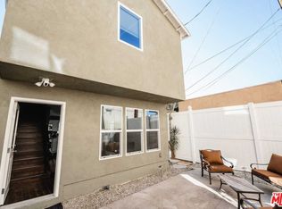5151 N Riverton Ave, North Hollywood, CA 91601