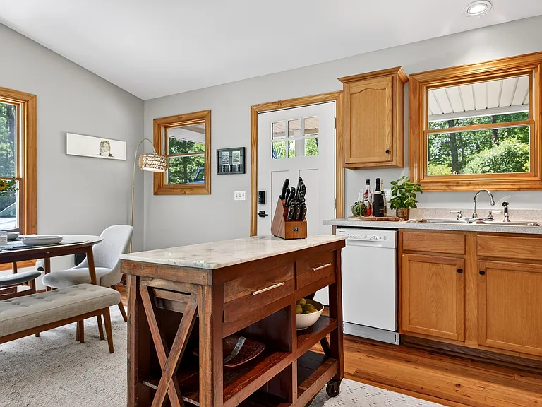 162 Hilltop Ct — Photo 8