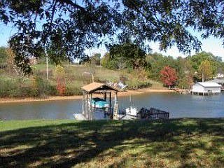 1st image of 325 Plantation Dr