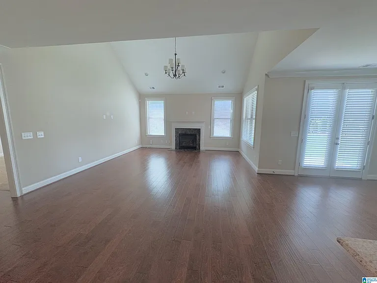 4872 Heritage Hills Way — Photo 3