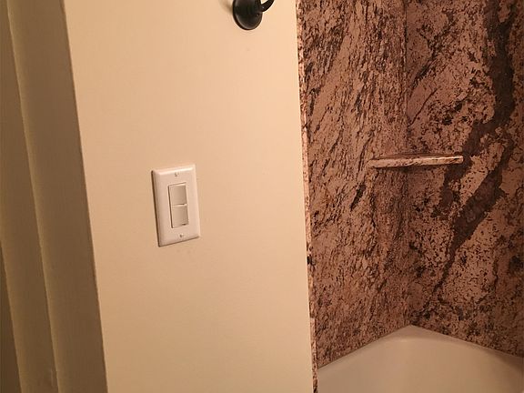 3rd image of 412 Wayne St #1
