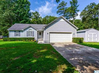 20569 Poff Ln, Athens, AL 35614