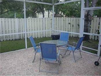 4th image of 882 Garnet Cir