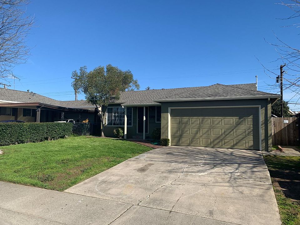 1st image of 3817-3817 Lowry Dr