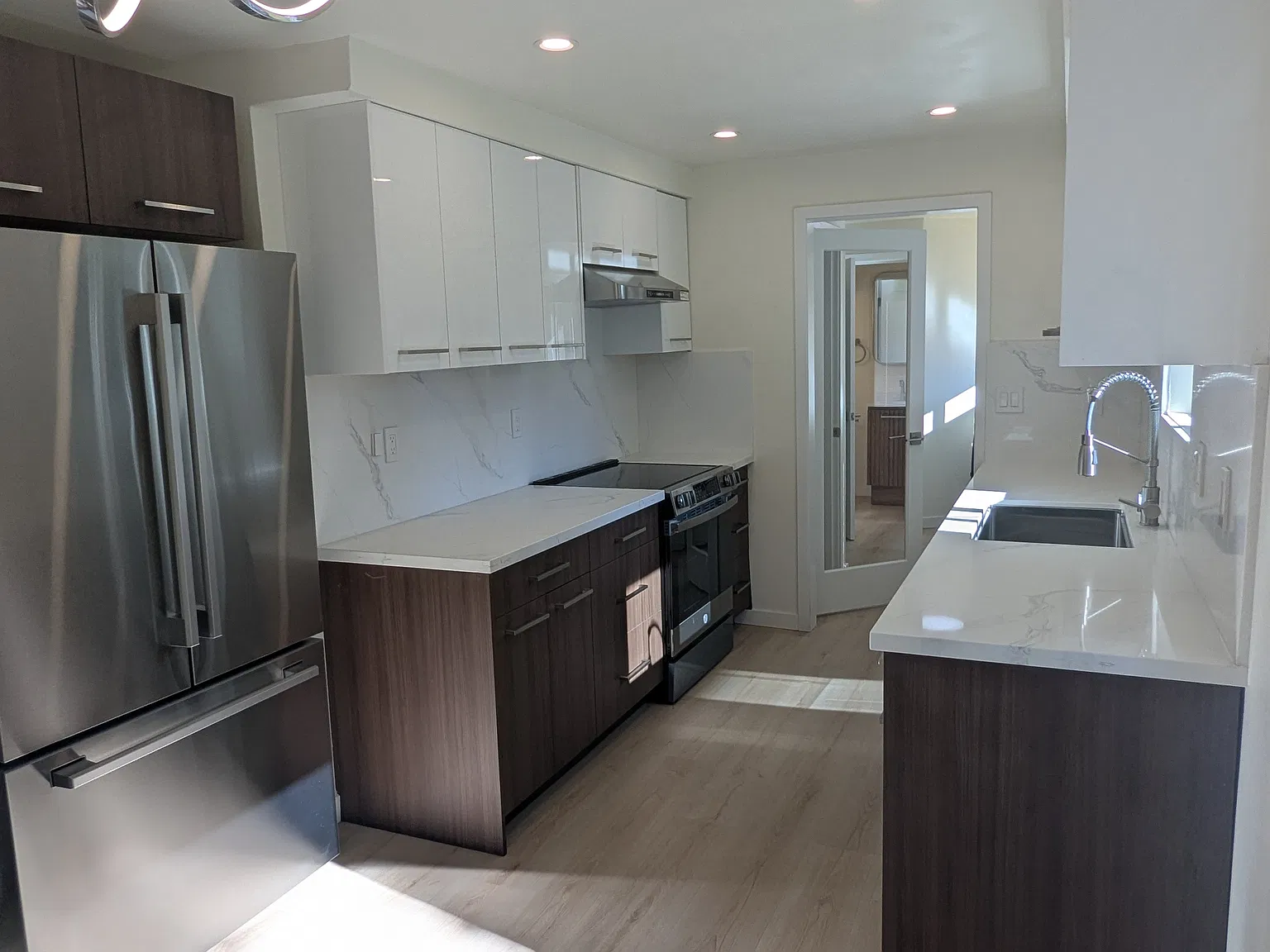 3 bed, 1110 sqft, $3,150 — Photo 2