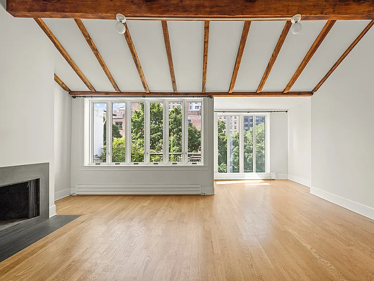 416 W 20th St #3 — Photo 2