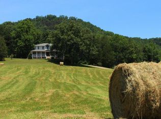 1115 Reagan Valley Rd, Tellico Plains, TN 37385