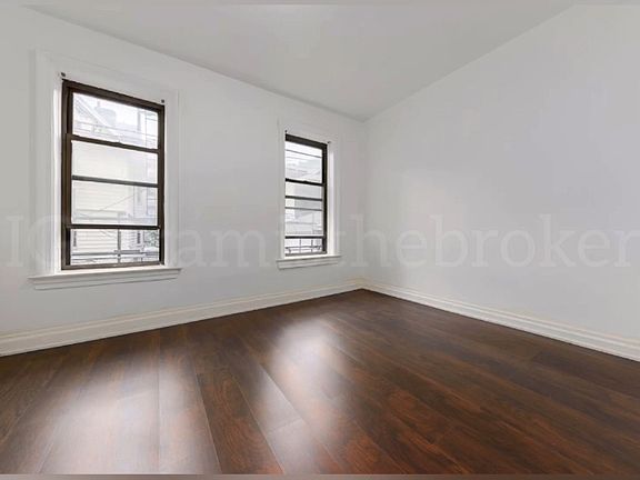 4th image of 1746 E 13th St APT 5A