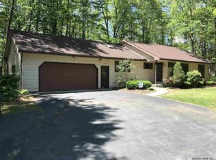 6 Hobbs Ln, Fort Edward, NY 12828