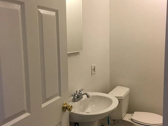 3rd image of 3219 Guilford Ave