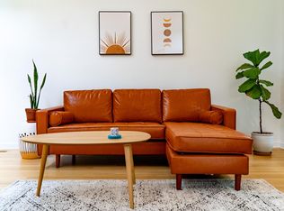 2446 NW Thurman St, Portland, OR 97210