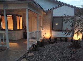 220 Pearl Dr NE, Rio Rancho, NM 87124