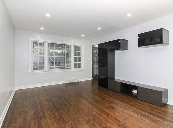 3rd image of 5632 Virginia Ave