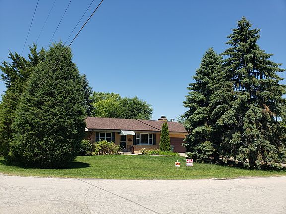 4th image of 49 Hennings Ct