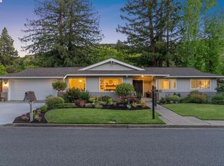 320 Deerfield Dr, Moraga, CA 94556