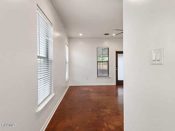 3rd image of 108 Niki Ln