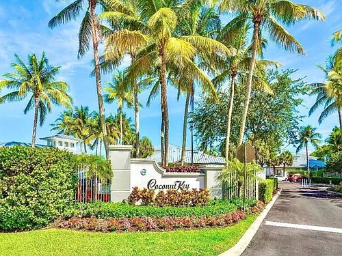 168 Coconut Key Ln Photo 1