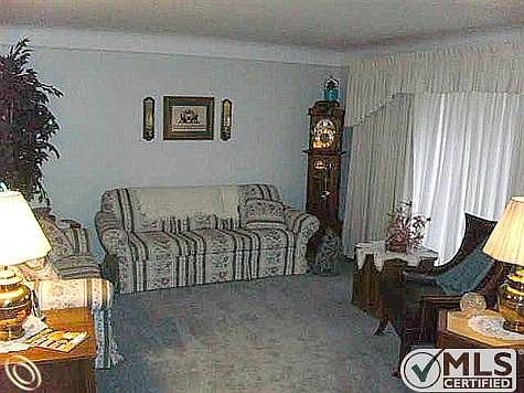 Living Room 2.JPG