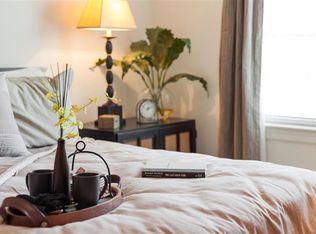 324 Chestnut Farm Way, Raynham, MA 02767