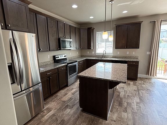 5th image of 7569 N Evans Ranch Dr