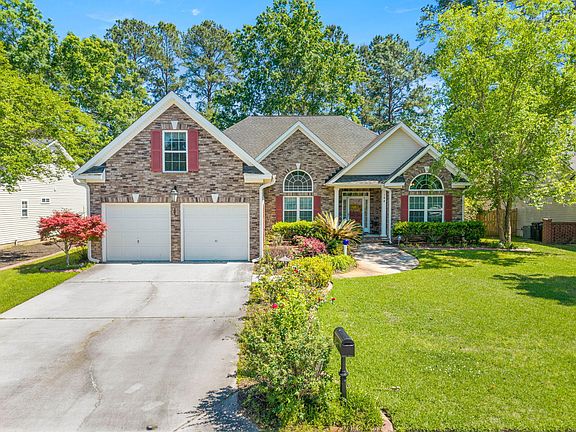 2nd image of 104 Long Cove Bnd
