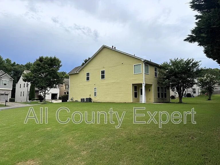 6020 Falls Landing Dr — Photo 2