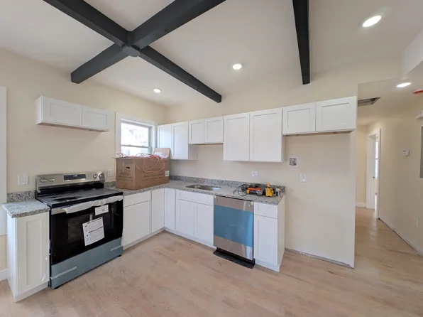 87 Lowell St, Somerville, MA 02143