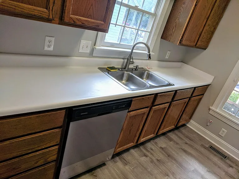 1232 Shadowbark Ct — Photo 10