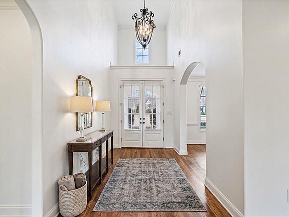 2nd image of 1581 Brackenshire Ln