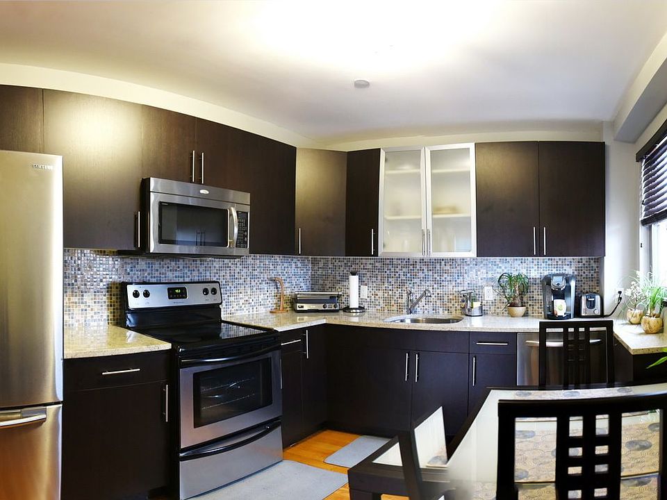 1st image of 3047 Brighton 6th St APT 4A