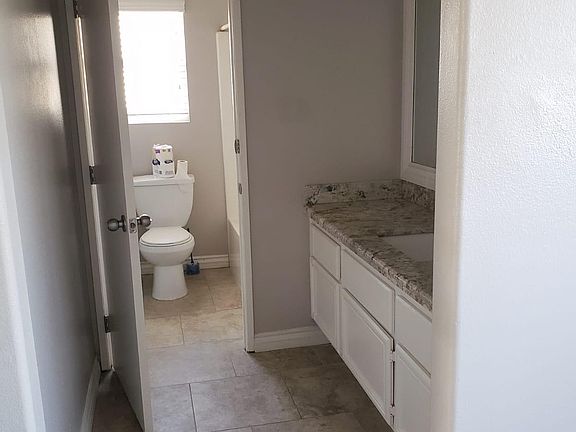 4th image of 14781 Indian Wells Dr