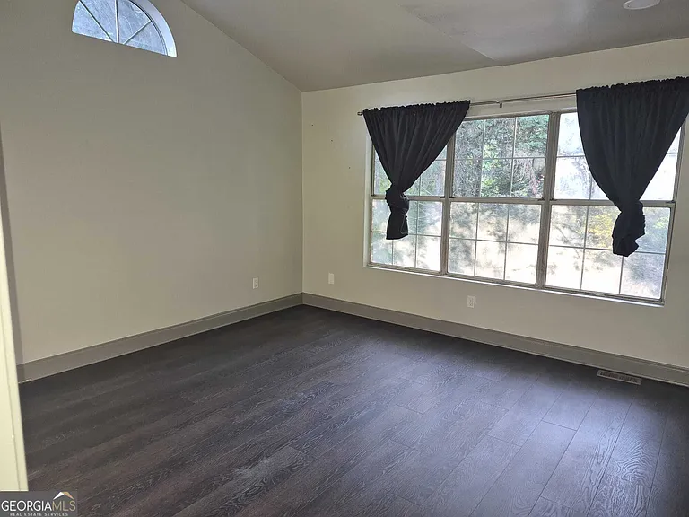 1020 Hampton Hill Ct — Photo 16