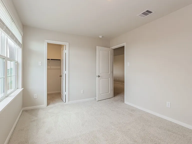 15582 Caramel Springs Dr — Photo 17