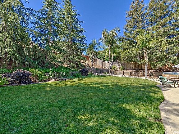 4th image of 109 Finchley Ln